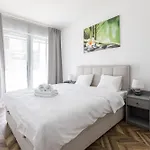 Old Town 5 Min Free Parking & Breakfast Balcony - Grey Harmony By Uniquerent Lägenhet *