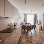 Apartment Old Town 5 Min Free Parking & Breakfast Balcony - Grey Harmony By Uniquerent Wroclaw