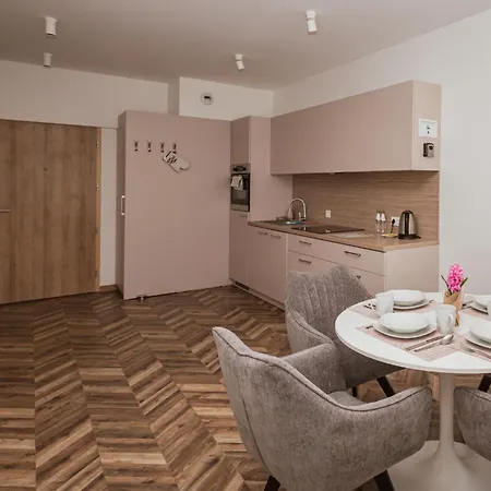 Grey Harmony - Po Prostu W Centrum Wrocławia 5 Min Od Rynku By Uniquerent Apartament