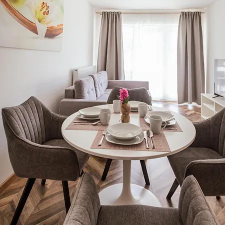 Grey Harmony - Po Prostu W Centrum Wrocławia 5 Min Od Rynku By Uniquerent Wrocław
