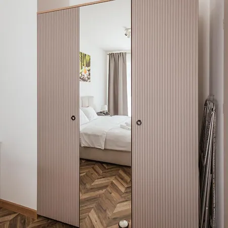 Grey Harmony - Po Prostu W Centrum Wrocławia 5 Min Od Rynku By Uniquerent *