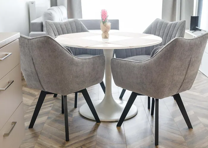 Grey Harmony By Uniquerent Apartment Wroclaw